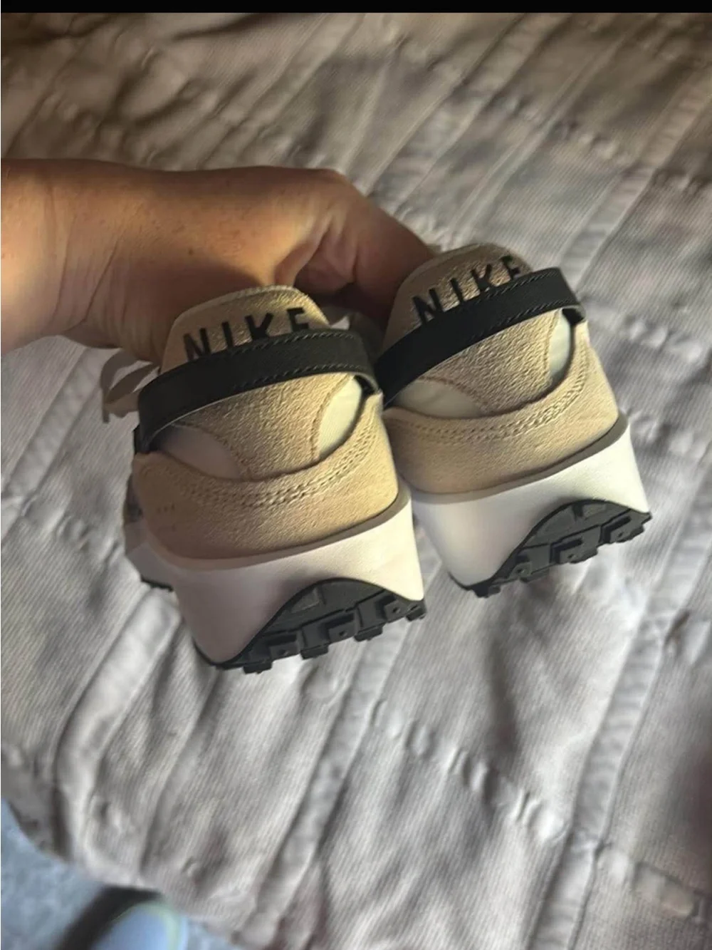 NEW Nike Women’s Waffle Debut White, Black and Beige Low-Top Sneakers